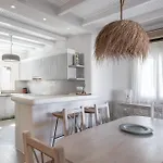 Saint Anna Mykonos By Aura Homes 칼라파티스